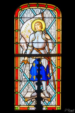 성녀 잔 다르크_photo by Jacques Rocquet_in the church of Saint Martin in Dannes_France.jpg